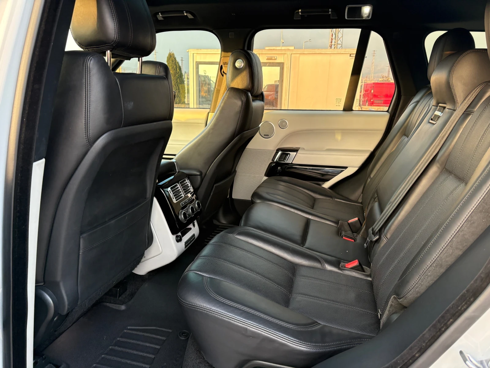 Land Rover Range rover Vogue, снимка 13 - Автомобили и джипове - 55249247