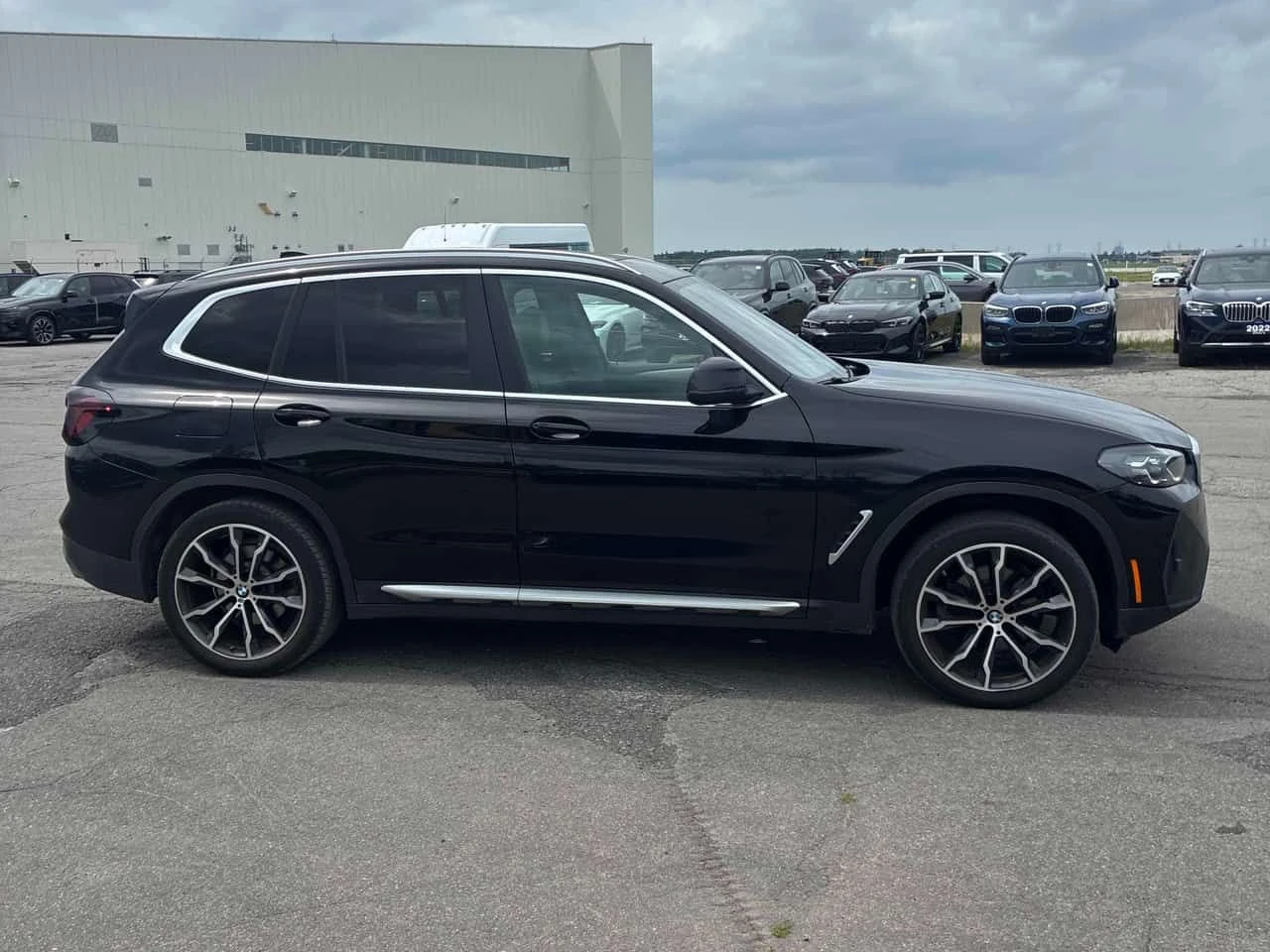 BMW X3 xDrive30i / ПЪРВИ СОБСТВЕНИК / ДВОЙНА ПАНОРАМА, снимка 3 - Автомобили и джипове - 55623544