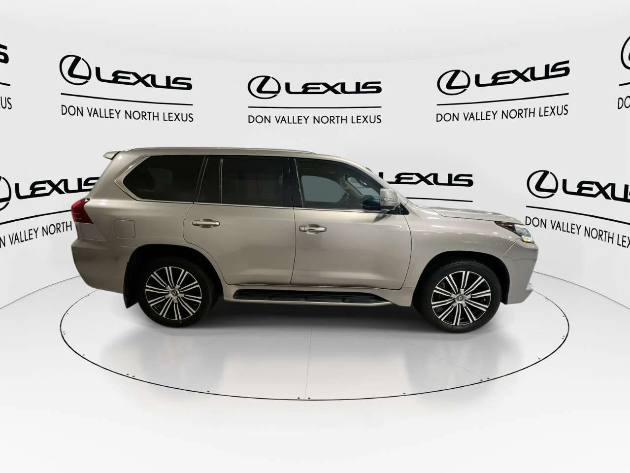 Lexus LX * EXECUTIVE* DISTRONIC* �����*  | Mobile.bg � ����������� 9