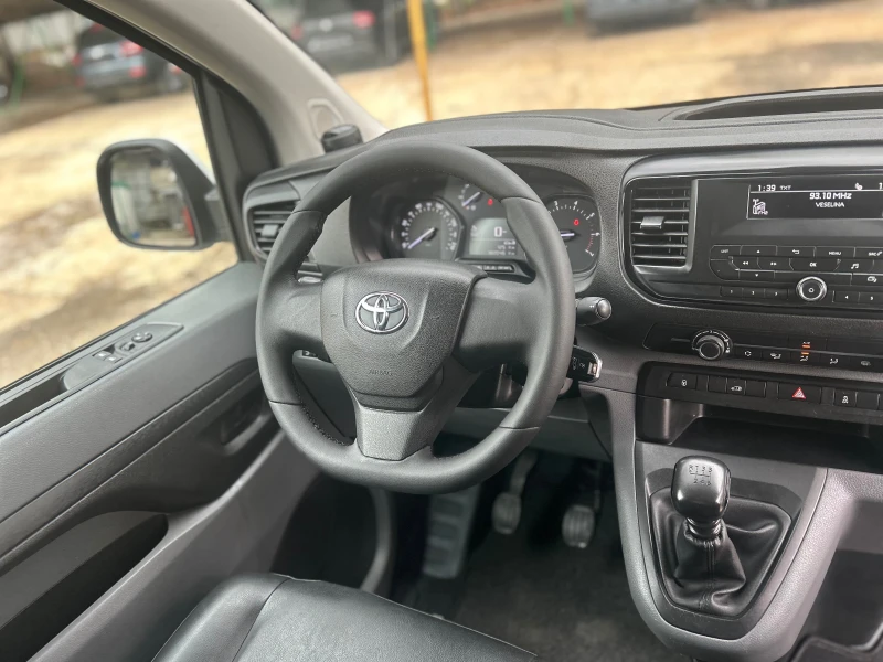 Toyota Proace ТОП СЪСТОЯНИЕ-КОЖА-КАМЕРА-ИТАЛИЯ!, снимка 8 - Бусове и автобуси - 51948484