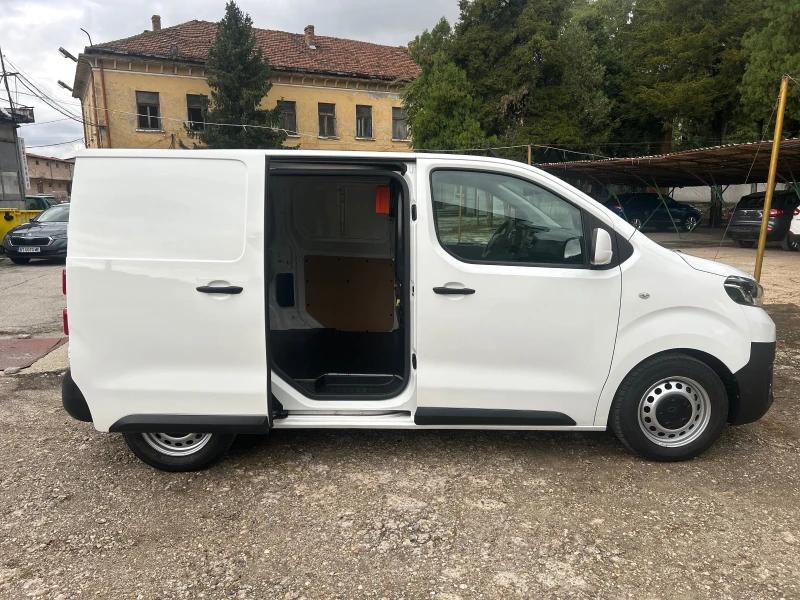 Toyota Proace ТОП СЪСТОЯНИЕ-КОЖА-КАМЕРА-ИТАЛИЯ!, снимка 15 - Бусове и автобуси - 51948484