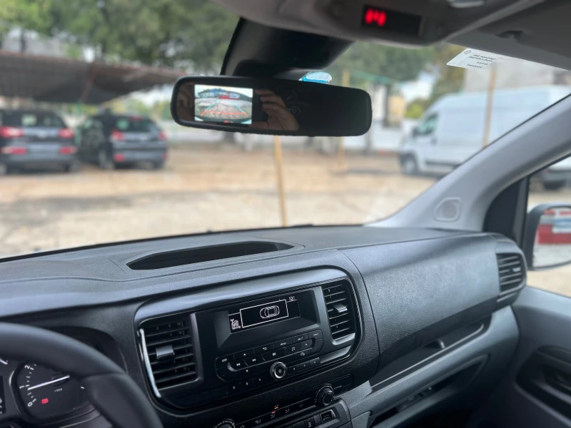 Toyota Proace ТОП СЪСТОЯНИЕ-КОЖА-КАМЕРА-ИТАЛИЯ!, снимка 9 - Бусове и автобуси - 51948484