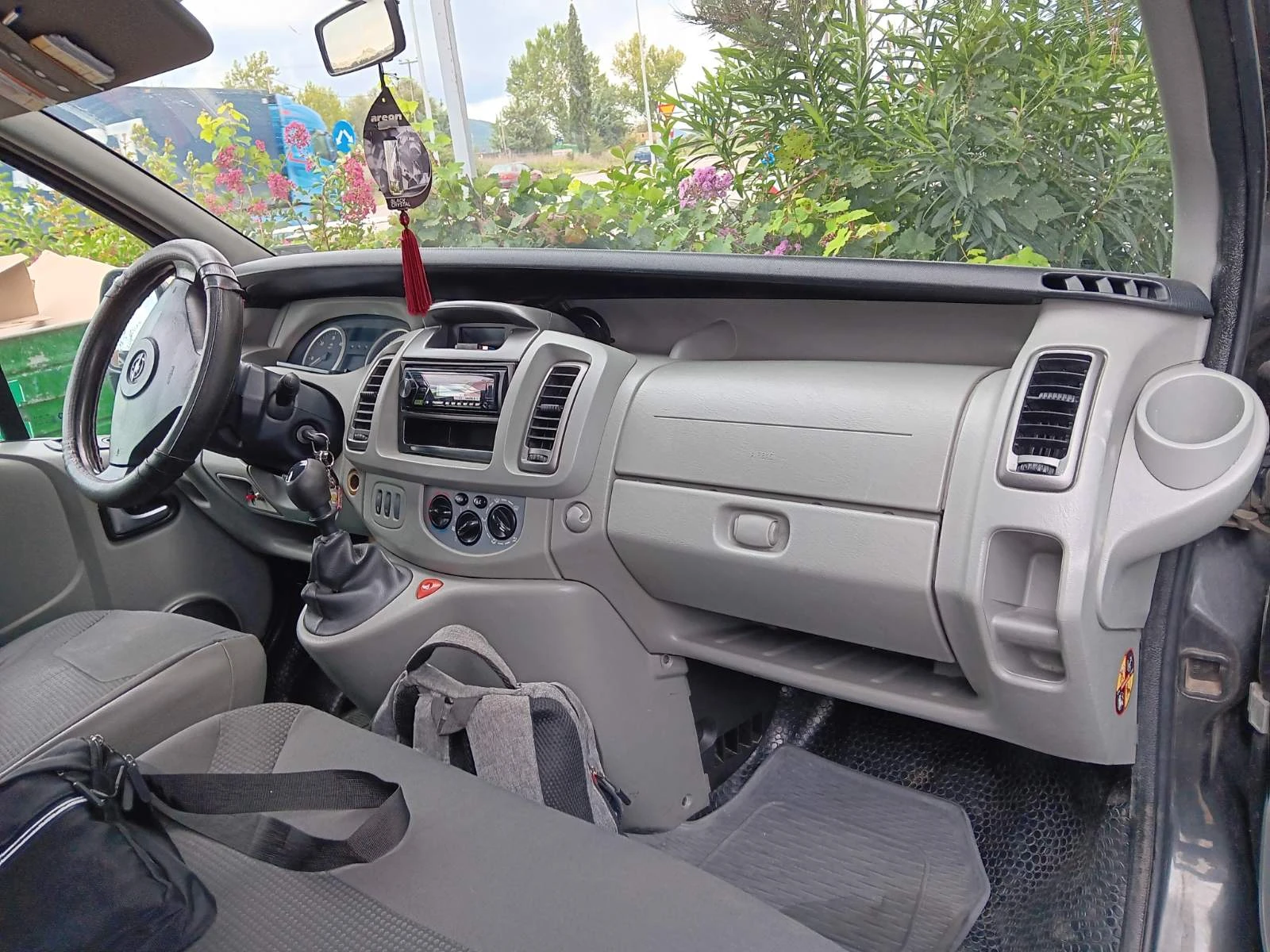 Opel Vivaro 2, 0 CDTI - изображение 10
