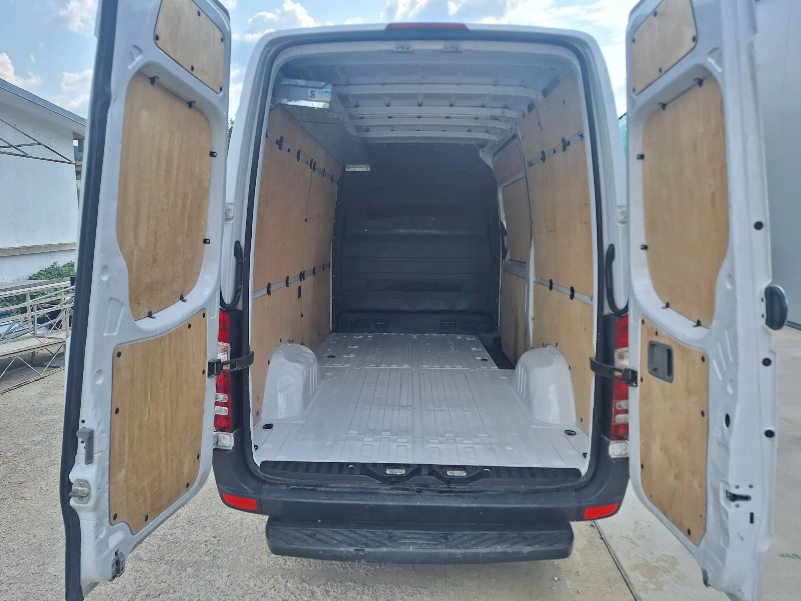 Mercedes-Benz Sprinter 313 от Италия с климатик - изображение 10