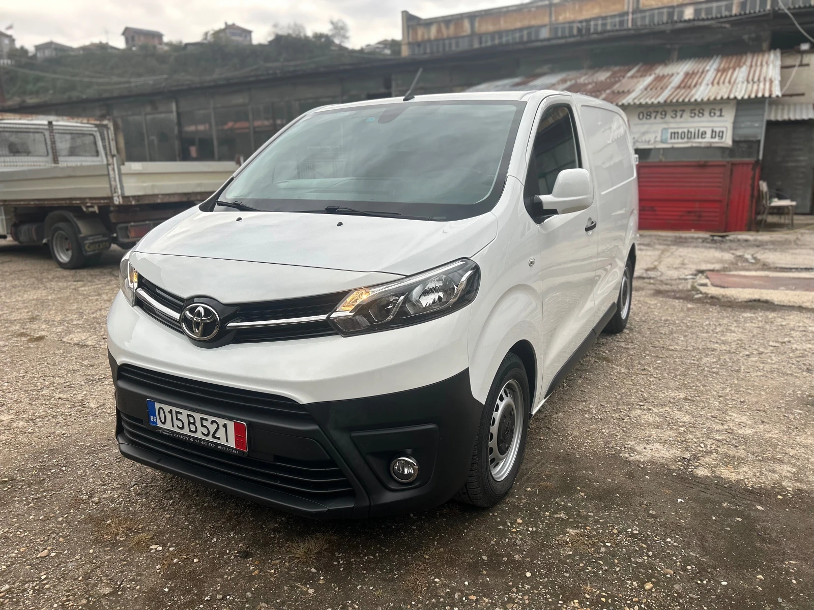 Toyota Proace ТОП СЪСТОЯНИЕ-КОЖА-КАМЕРА-ИТАЛИЯ! - изображение 3