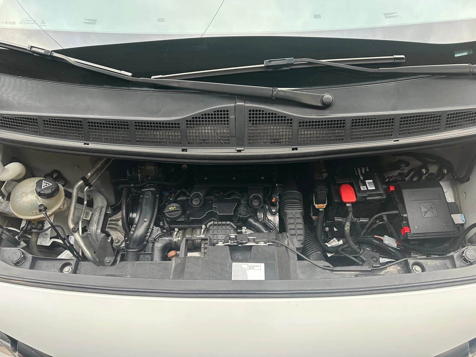 Toyota Proace ТОП СЪСТОЯНИЕ-КОЖА-КАМЕРА-ИТАЛИЯ! - изображение 10