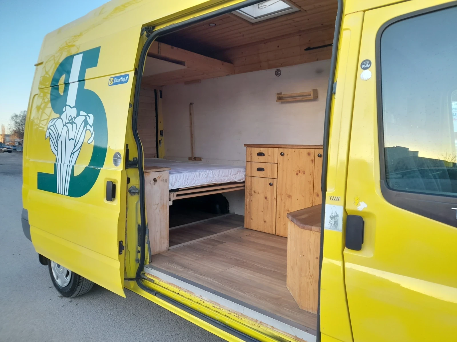 Кемпер Ford TRANSIT, снимка 8 - Каравани и кемпери - 53803388