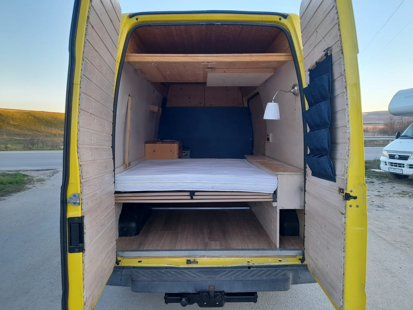 Кемпер Ford TRANSIT, снимка 17 - Каравани и кемпери - 53803388