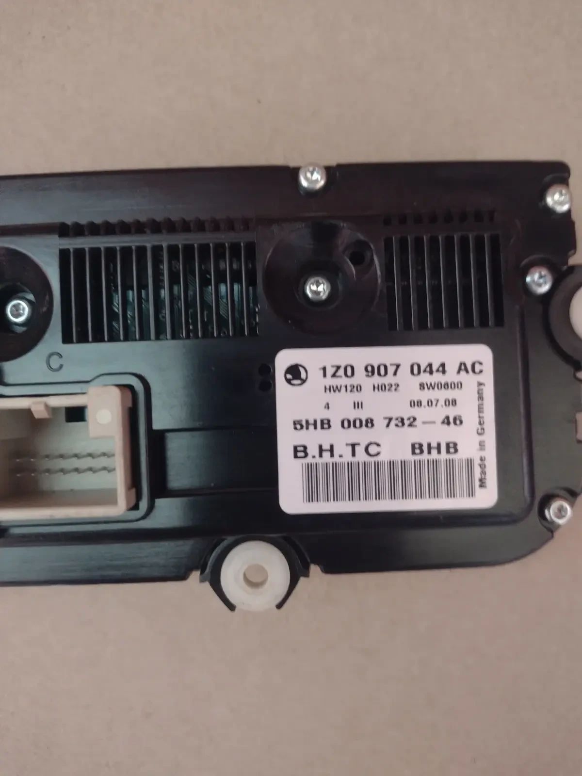 1Z0907044AC ����� ��������  Skoda Octavia 2 5HB008732-46 | Mobile.bg � ����������� 3