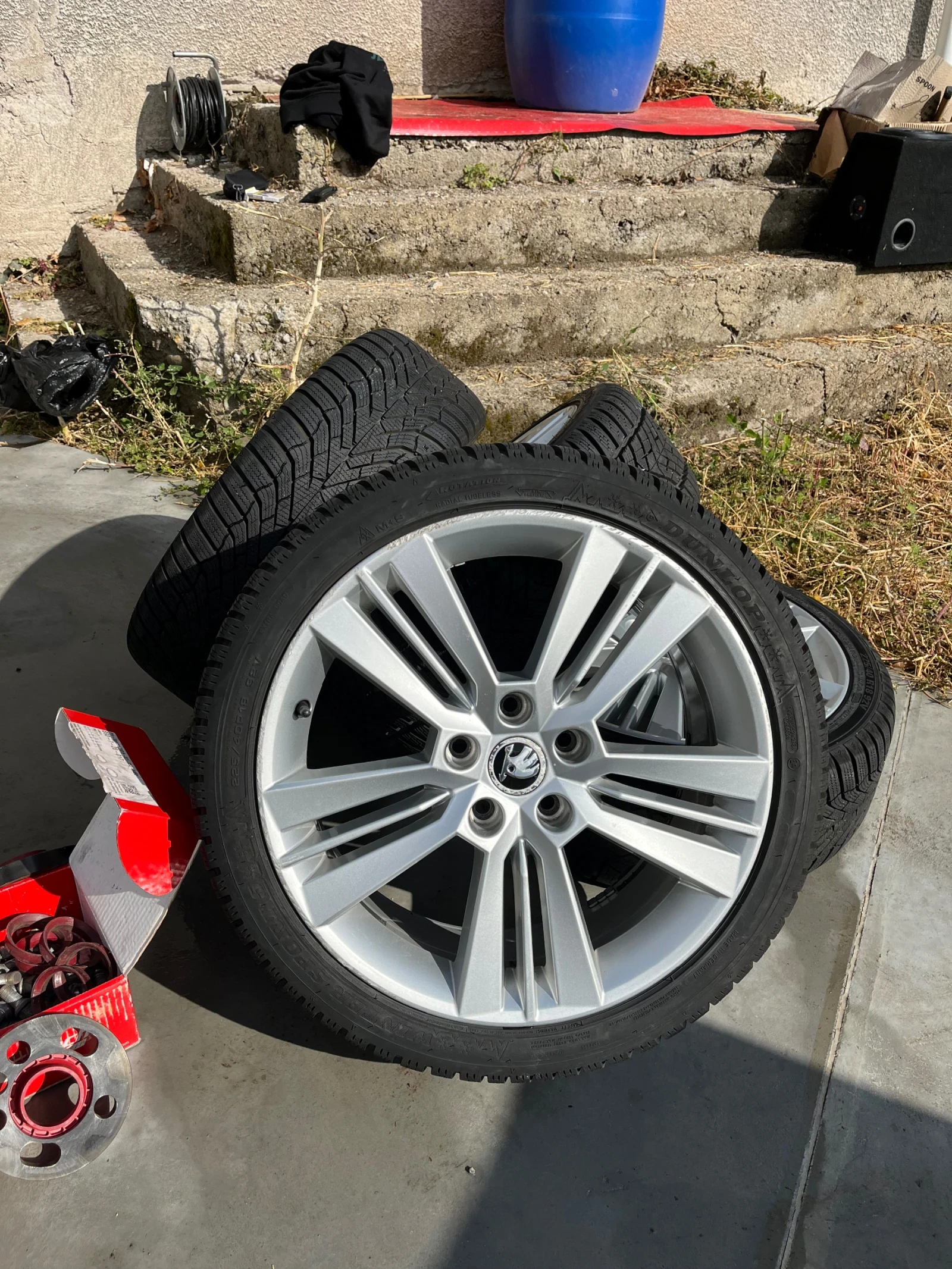    225/40R18 | Mobile.bg   10