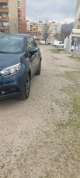 Renault Captur 1.5 dci EUR 6B, снимка 2