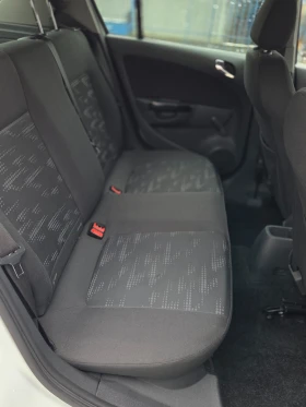 Opel Corsa 1.3CDTi 95к.с. 6ск. NAVI, снимка 8