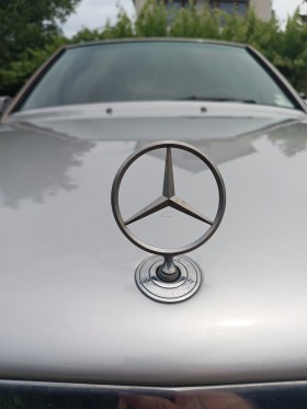 Mercedes-Benz E 200, снимка 16