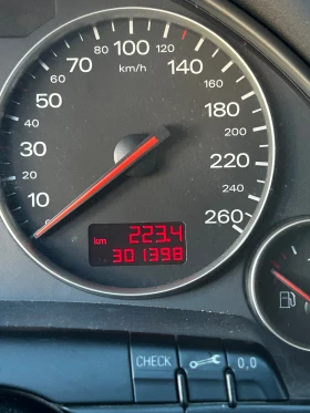 Audi A4 - 2000 € / 3911.66 лв. - 14939871 5