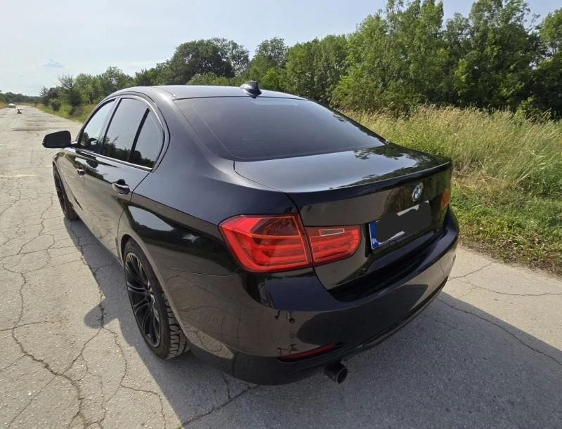 BMW 320 D Sport, снимка 9 - Автомобили и джипове - 46777752