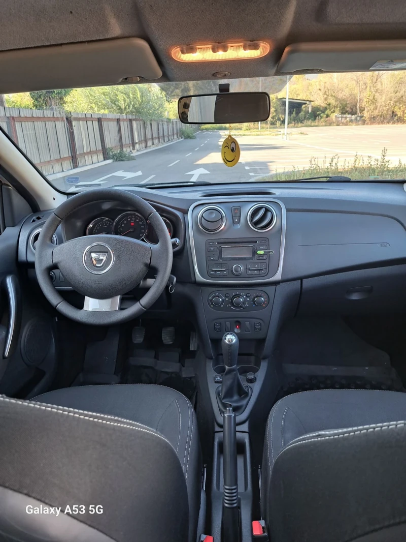 Dacia Logan, снимка 9 - Автомобили и джипове - 48089203