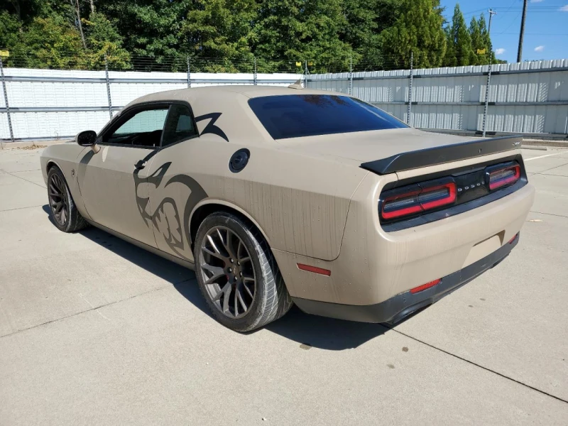 Dodge Challenger 6.2L 8 Rear-wheel drive, снимка 3 - Автомобили и джипове - 48167997