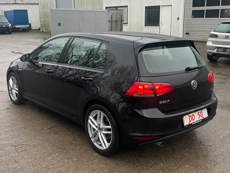 VW Golf 1.6, снимка 6 - Автомобили и джипове - 48395994