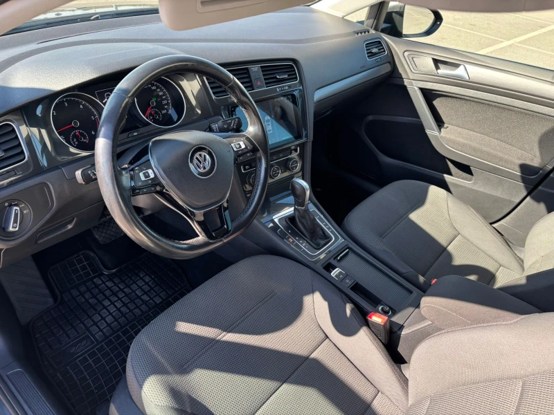 VW Golf 1.6TDI, снимка 14 - Автомобили и джипове - 52140919