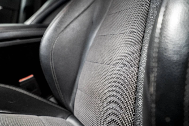 Mercedes-Benz E 200 AVANTGARDE* 9G* 2018, снимка 8 - Автомобили и джипове - 52197033