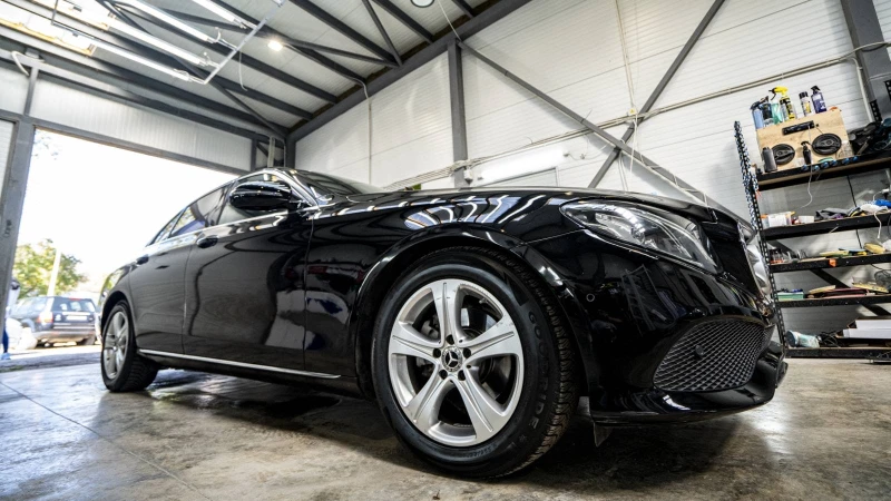 Mercedes-Benz E 200 AVANTGARDE* 9G* 2018, снимка 3 - Автомобили и джипове - 52197033