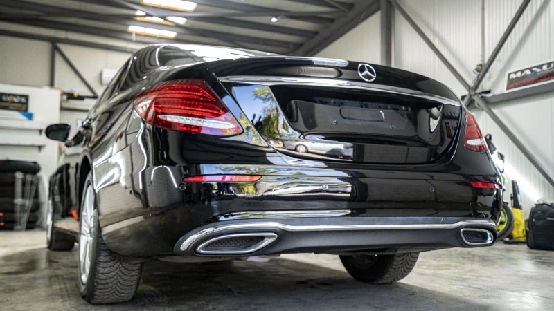 Mercedes-Benz E 200 AVANTGARDE* 9G* 2018, снимка 4 - Автомобили и джипове - 52197033