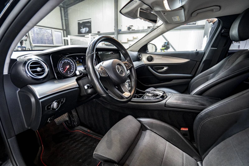 Mercedes-Benz E 200 AVANTGARDE* 9G* 2018, снимка 14 - Автомобили и джипове - 52197033