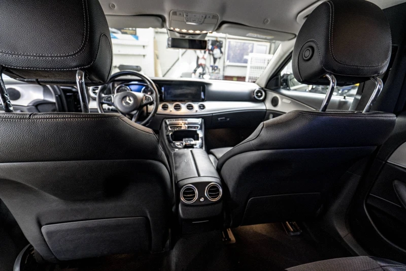 Mercedes-Benz E 200 AVANTGARDE* 9G* 2018, снимка 10 - Автомобили и джипове - 52197033