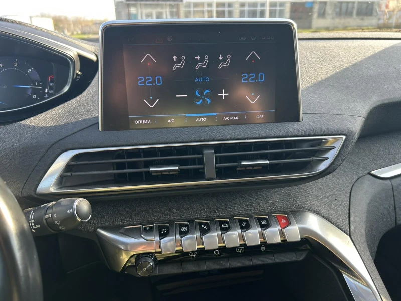 Peugeot 3008 1.5BlueHdi EAT8, снимка 12 - Автомобили и джипове - 52495846