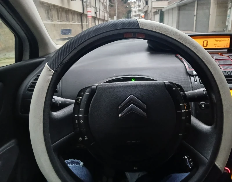 Citroen C4 1.6 HDI, снимка 9 - Автомобили и джипове - 52590576