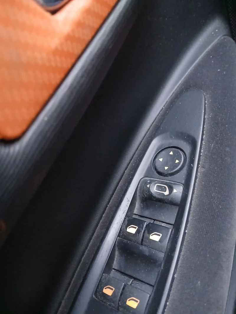 Citroen C4 1.6 HDI, снимка 11 - Автомобили и джипове - 52590576