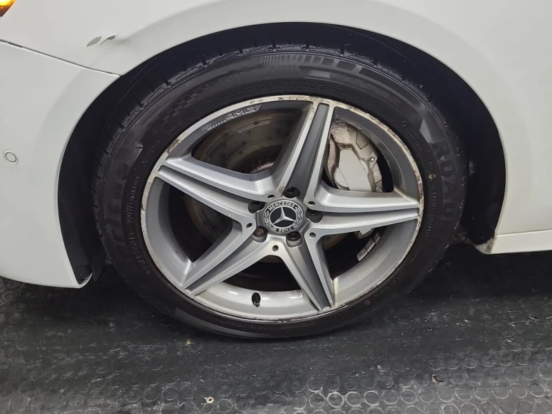 Mercedes-Benz E 350 * CARFAX * БЕЗ ПЪРВОНАЧАЛНА ВНОСКА, снимка 17 - Автомобили и джипове - 52950895