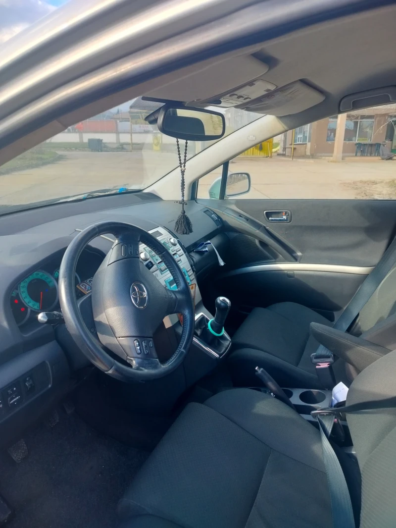 Toyota Corolla verso, снимка 3 - Автомобили и джипове - 52968217