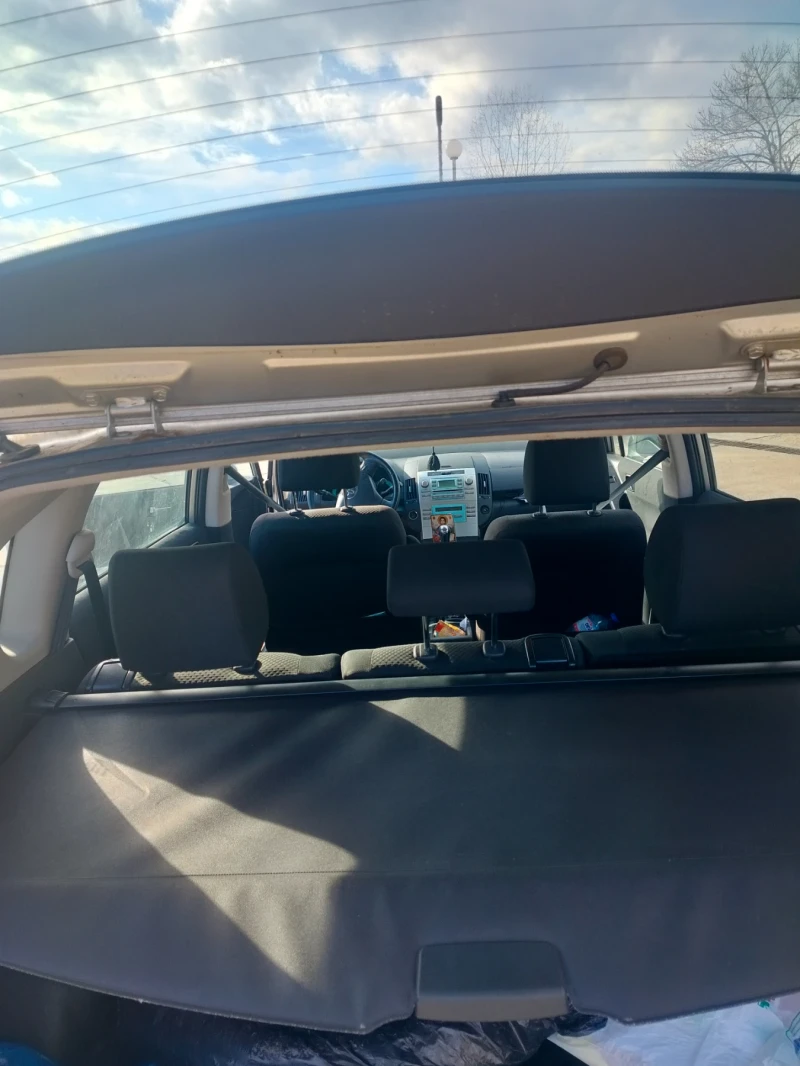 Toyota Corolla verso, снимка 5 - Автомобили и джипове - 52968217