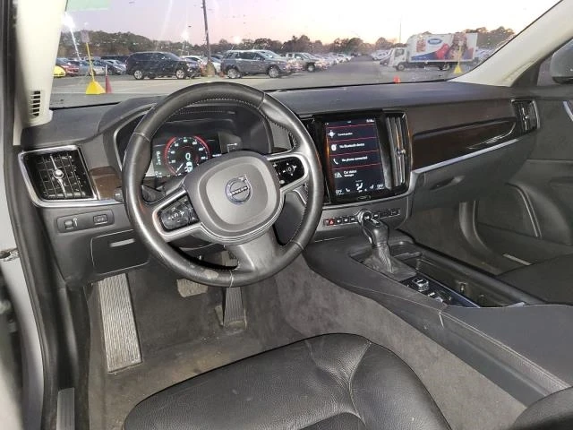 Volvo S90 T5 Momentum, снимка 8 - Автомобили и джипове - 47993453