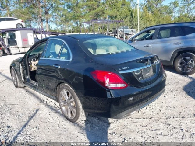 Mercedes-Benz C 300, снимка 4 - Автомобили и джипове - 48574778