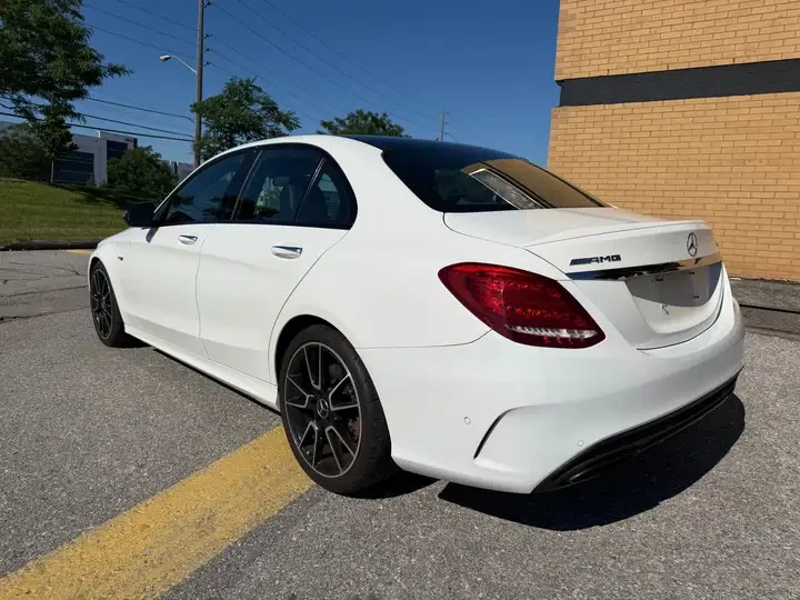 Mercedes-Benz C 43 AMG 4MATIC/AMG Sport Exhaust/ПАНОРАМА/1 СОБСТВЕНИК, снимка 4 - Автомобили и джипове - 55101601