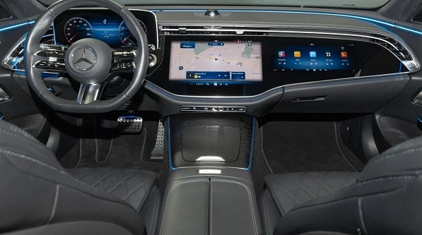 Mercedes-Benz E 450 4Matic = AMG Line = Premium Гаранция, снимка 9 - Автомобили и джипове - 55788596