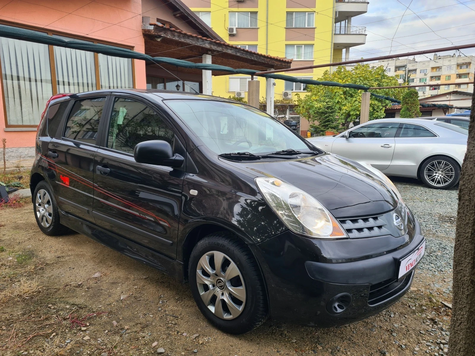 Nissan Note 1.4 88к.с - изображение 2