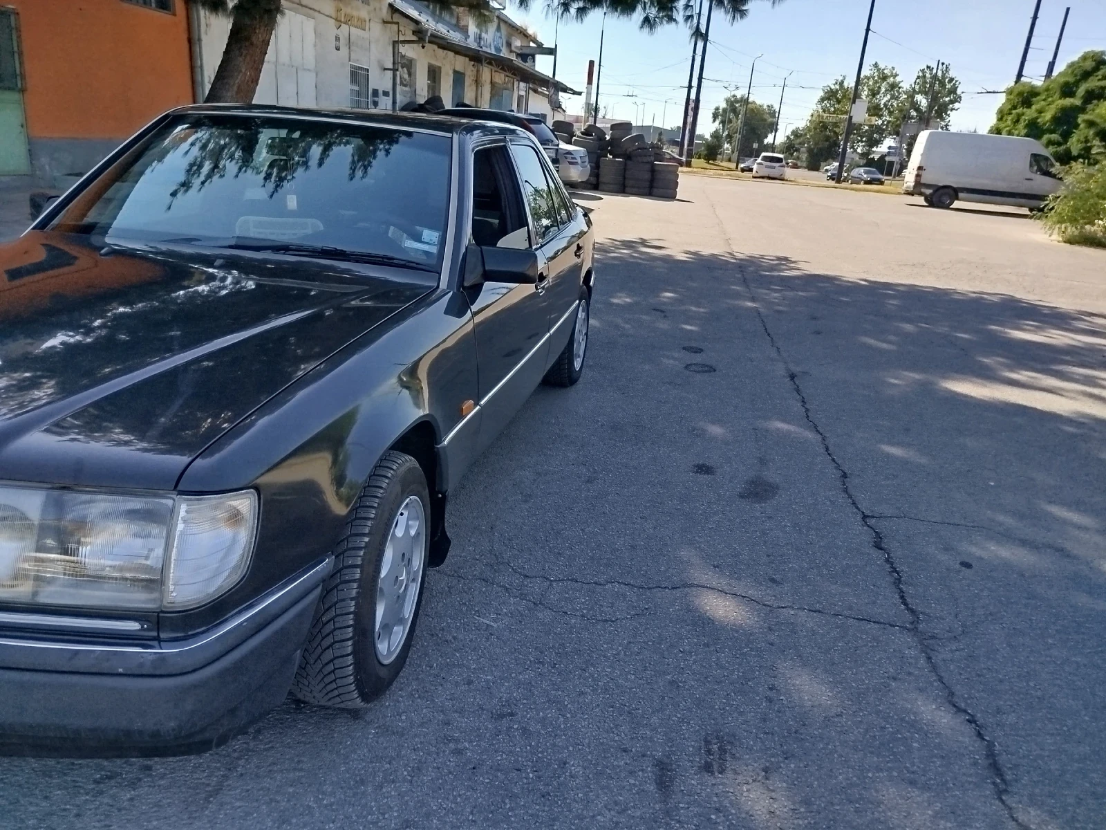 Mercedes-Benz 124  - изображение 7