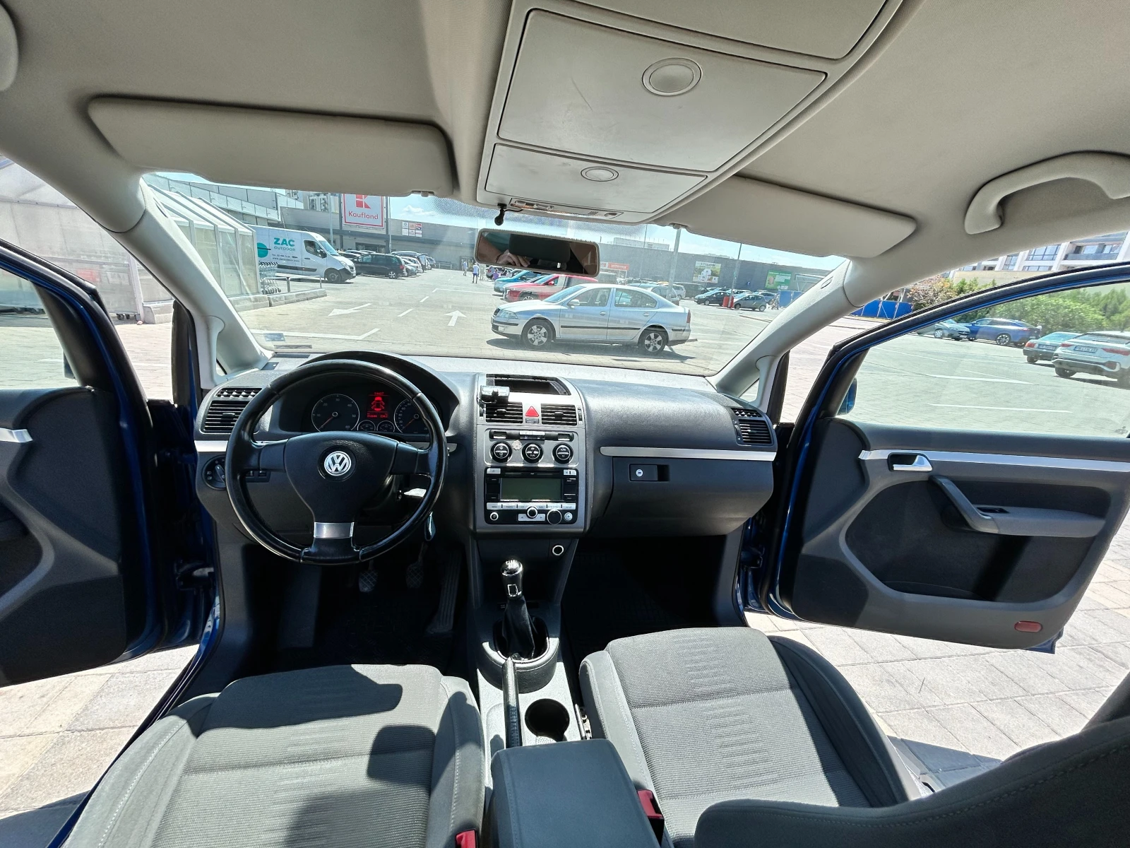 VW Touran 2.0 TDI - изображение 9