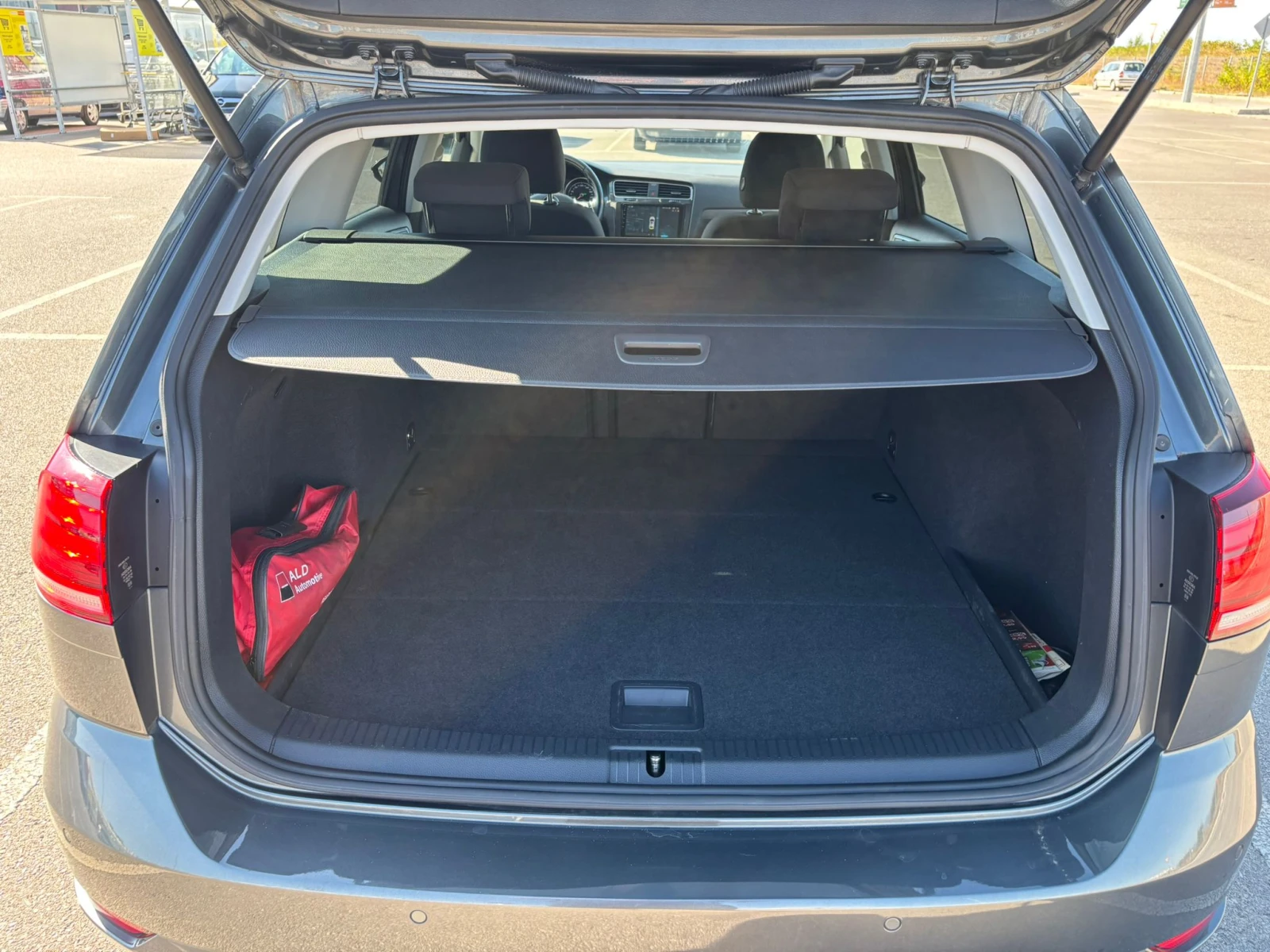 VW Golf 1.6TDI - изображение 9
