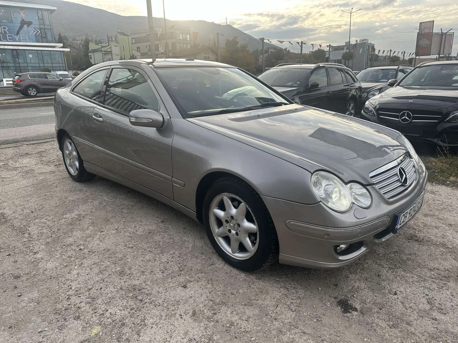 Mercedes-Benz C 220 CDI FACELIFT AВТОМАТИК КСЕНОН ПАНОРАМА - изображение 2
