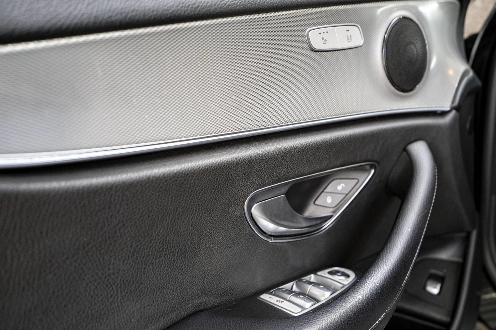 Mercedes-Benz E 200 AVANTGARDE* 9G* 2018 | Mobile.bg — изображение 15