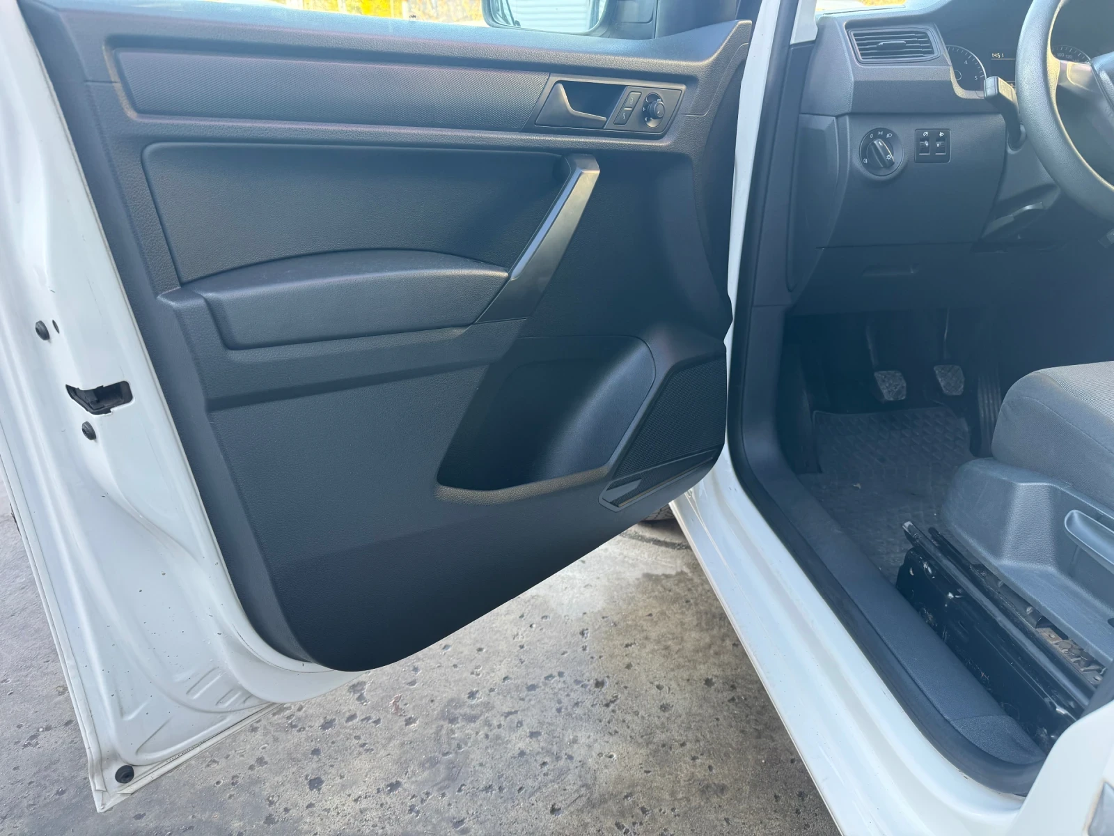 VW Caddy Caddy 2.0tdi 105. | Mobile.bg   11