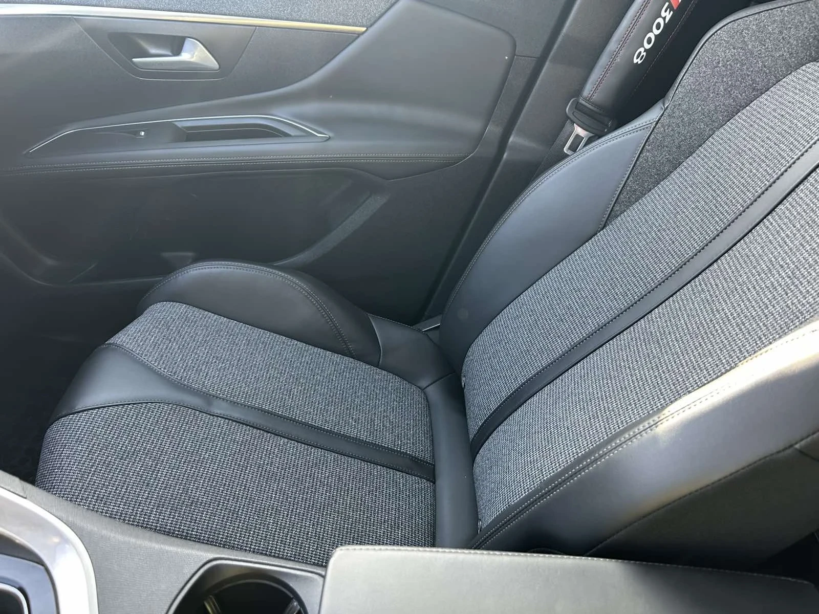 Peugeot 3008 1.5BlueHdi EAT8 | Mobile.bg   11