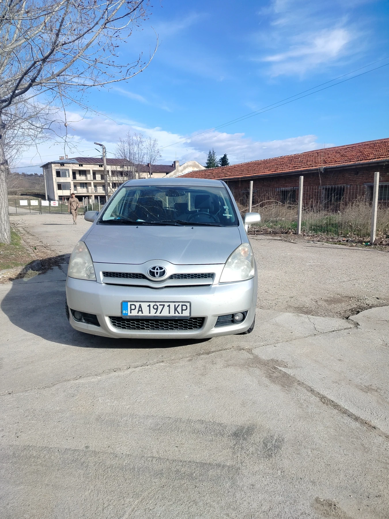 Toyota Corolla verso  - изображение 2