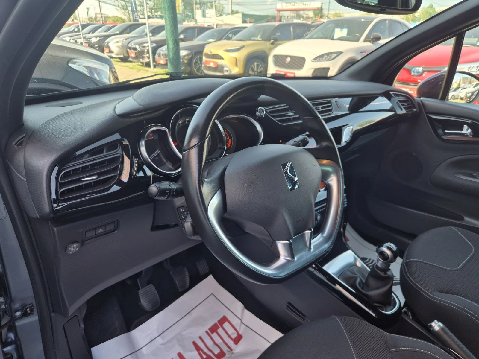 Citroen DS3 1.6-GPL-180.000км, снимка 8 - Автомобили и джипове - 54334607