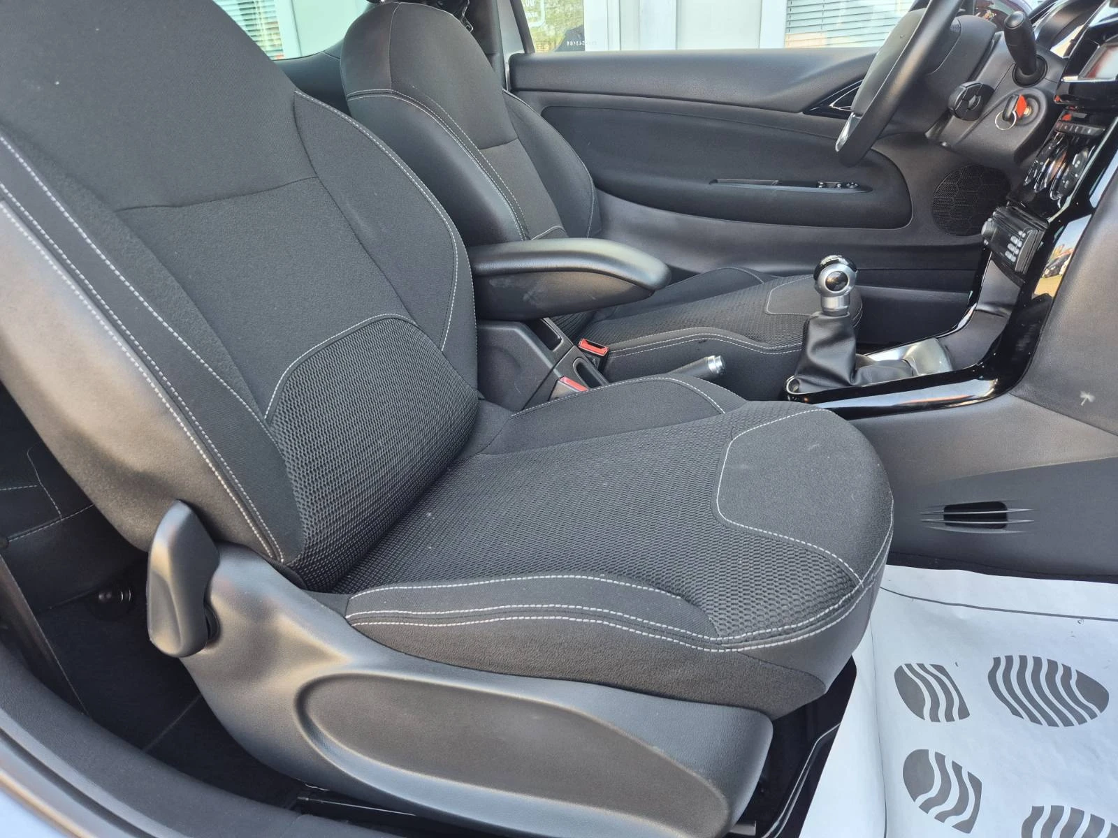 Citroen DS3 1.6-GPL-180.000км, снимка 10 - Автомобили и джипове - 54334607