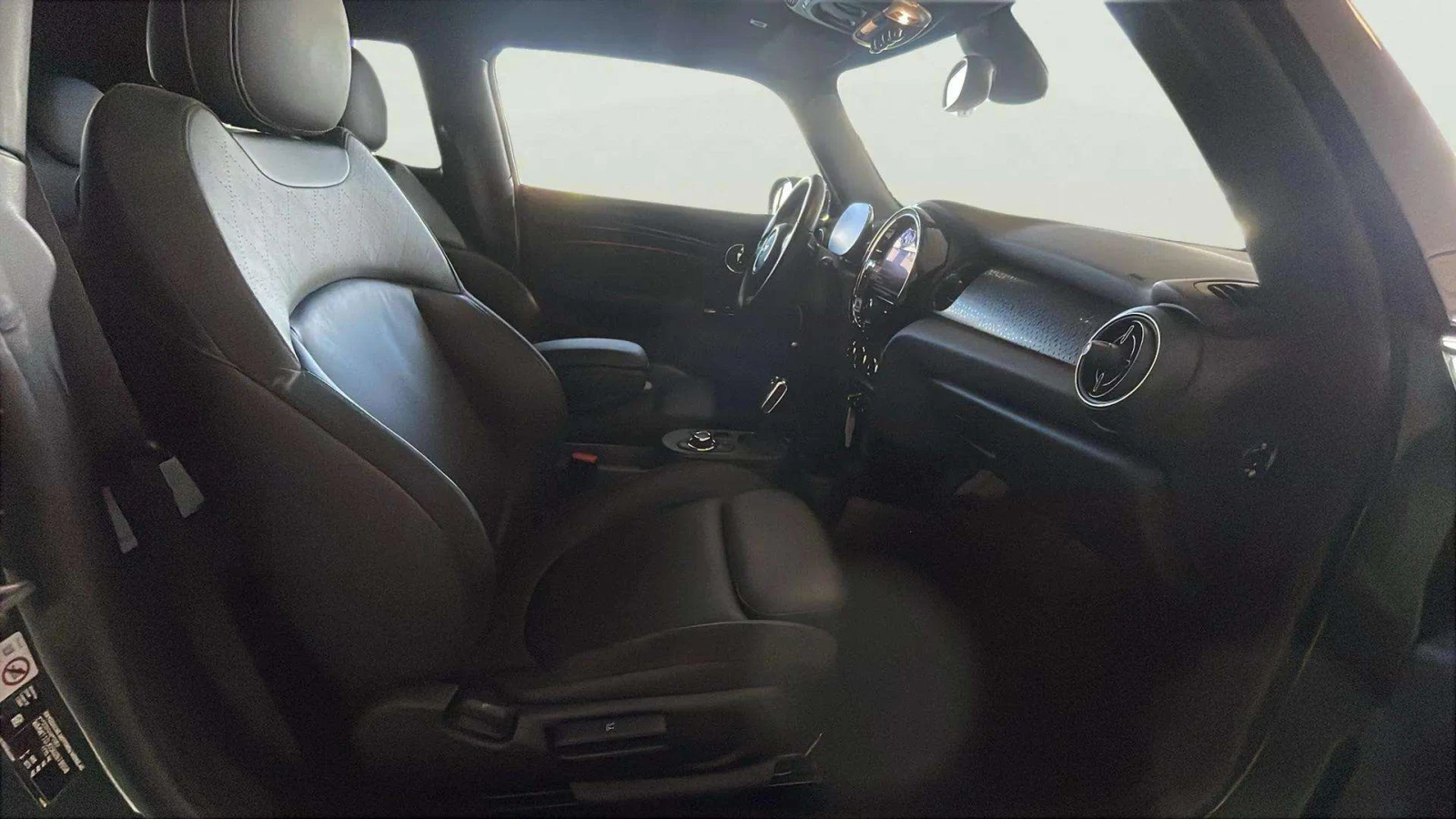 Mini Cooper 32.6 kWh, снимка 9 - Автомобили и джипове - 54540761